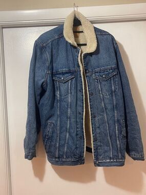 GAP Blue Denim Sherpa Jacket with Cream Lining size extra large